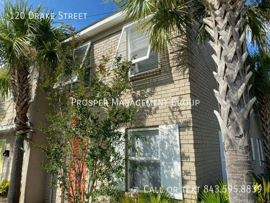 Photo - 120 Drake Street-
