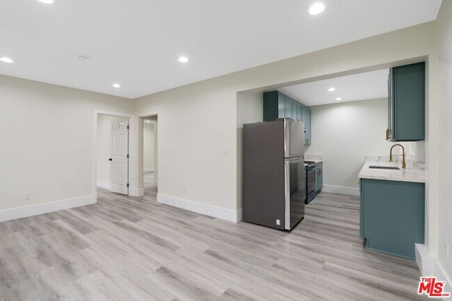 Photo - 3704 Brunswick Ave