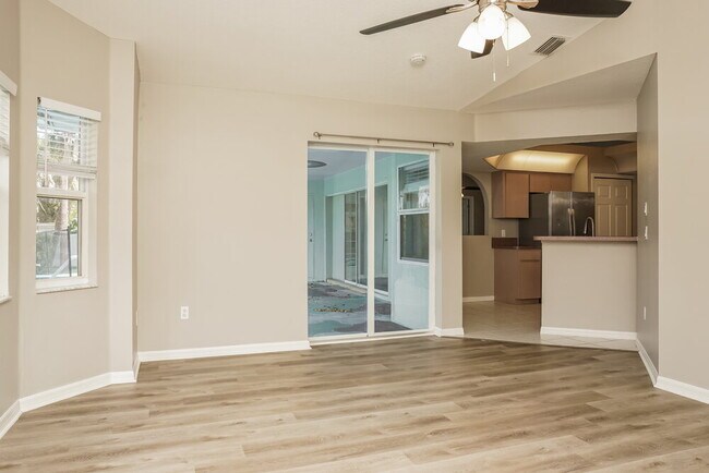 Photo - 5515 Maccaughey Dr