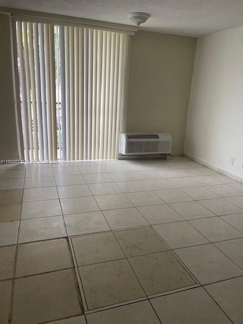 Photo - 16450 NW 2nd Ave Unidad 412