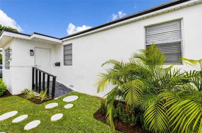 Building Photo - 275 NW 97th St Rental