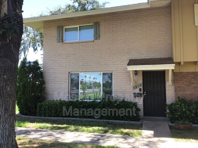 Building Photo - 5912 N 86th St Rental