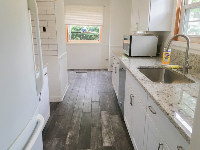 Photo - 817 Goodwin Dr