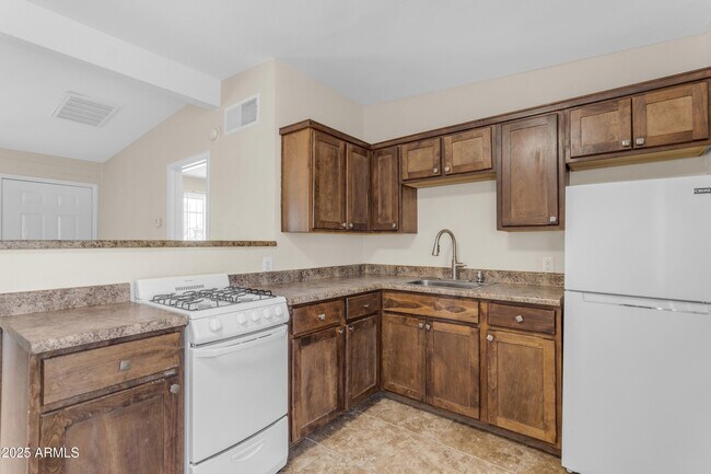 Photo - 502 North 11th St Unidad 1