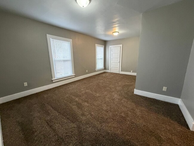 Photo - 1211 W Packard Ave Unit Apt B