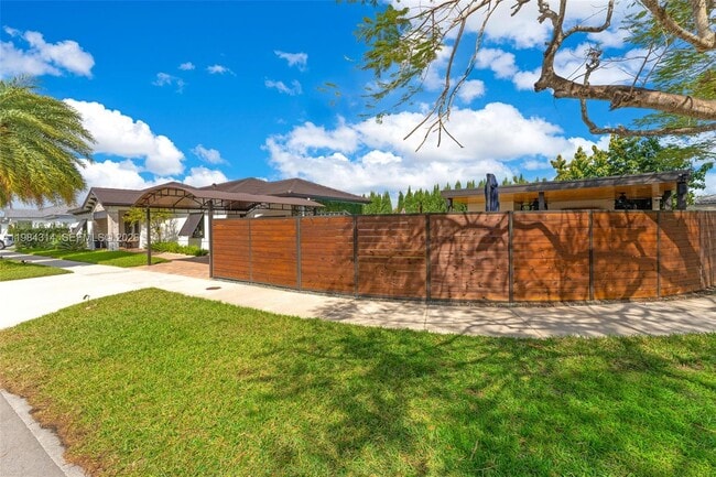 Photo - 17805 SW 114th Ct