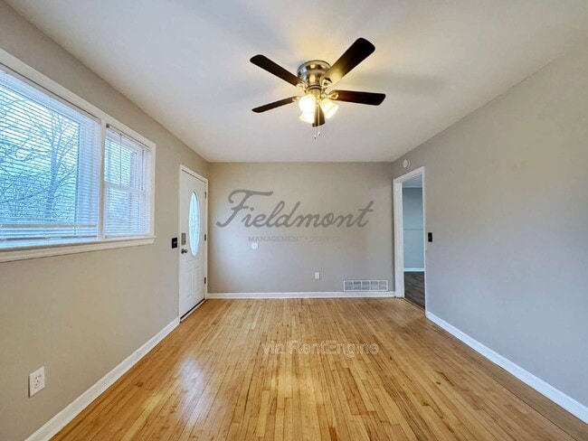 Photo - 111 S Buckhorn Rd