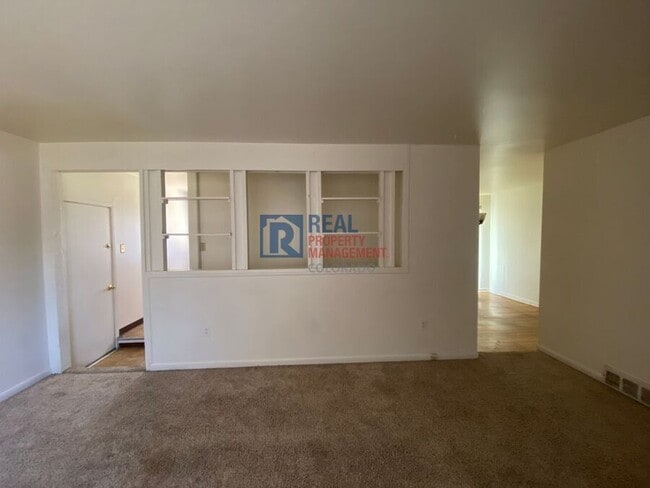 Photo - 504 Toledo St