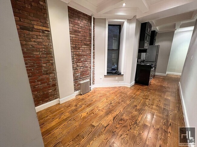 Building Photo - W 103RD ST. Rental
