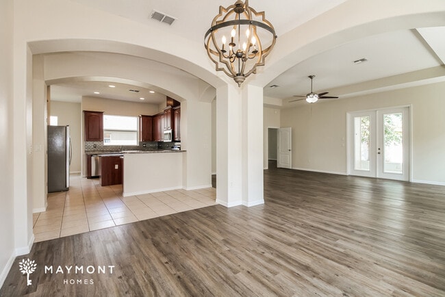 Photo - 12805 Ione Way