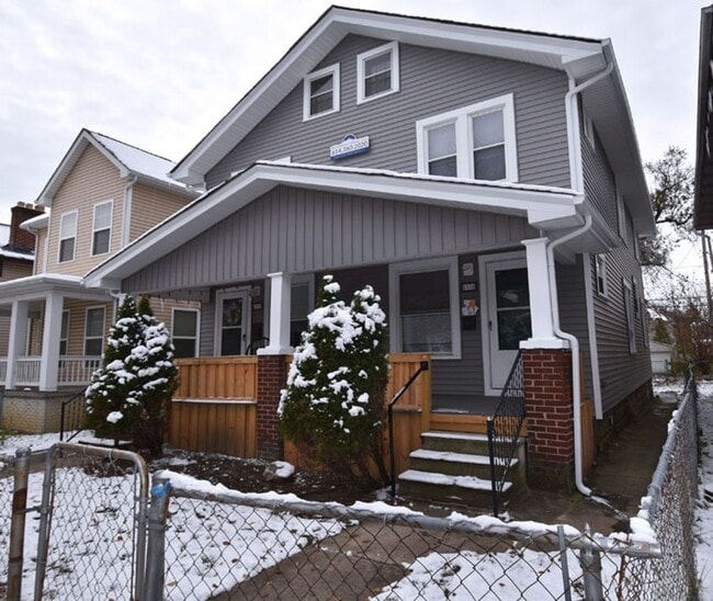 Building Photo - 1333 N 6th St