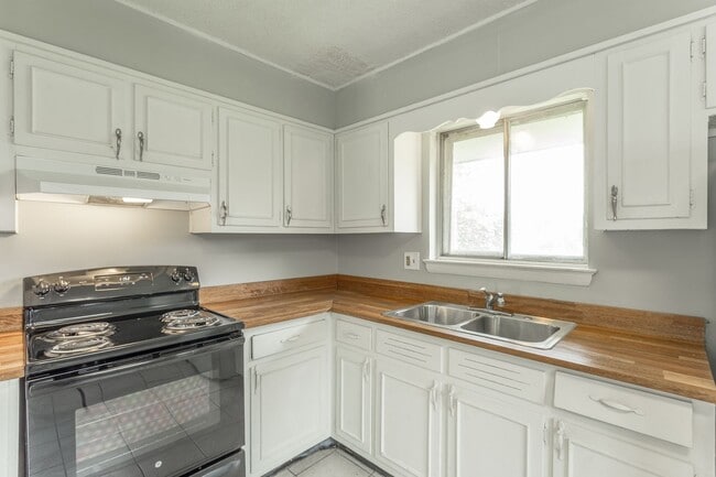Building Photo - 3976-3976 Arbor Pl Ln Unit A