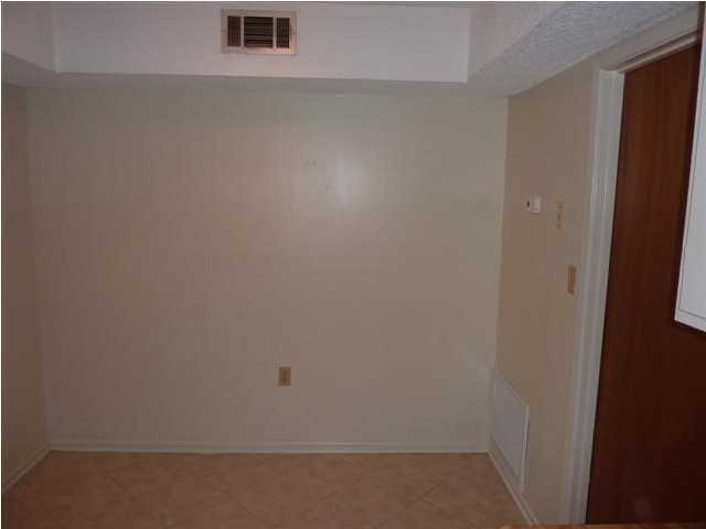 Photo - 125 NW Alabama Ave Unit B