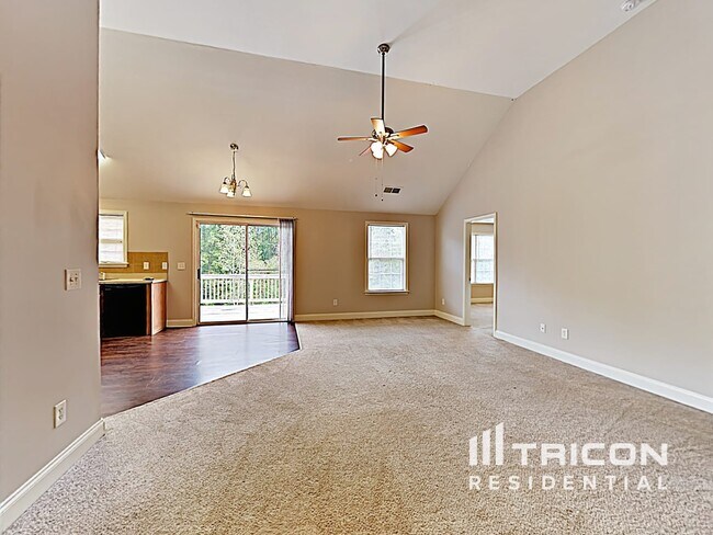 Photo - 2309 Saluda Dr