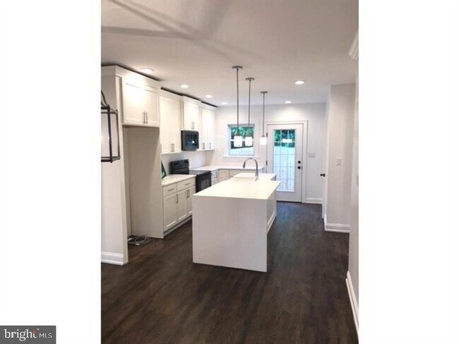 Photo - 126 N Wayne St