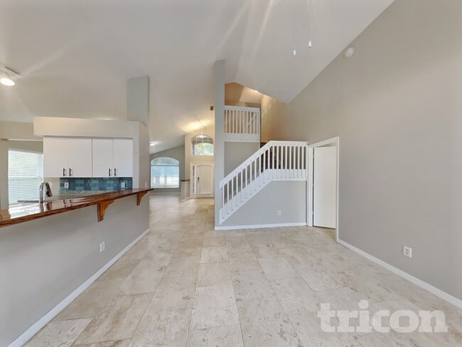 Photo - 528 Nevada Loop Rd