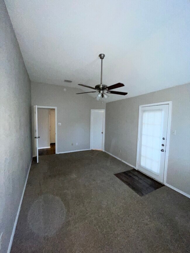 1715 Highgate Pl. Garland, TX 75044 Rental House Rental in Garland
