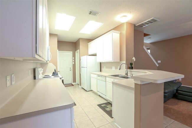 Photo - 17511 Bering Bridge Ln