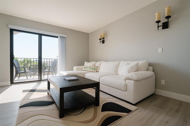 Photo - 4013 N Ocean Dr Unit 301