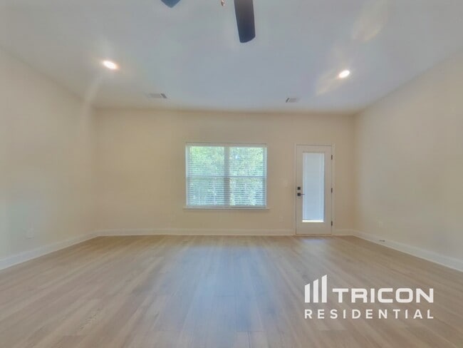 Photo - 474 Cantrell Dr