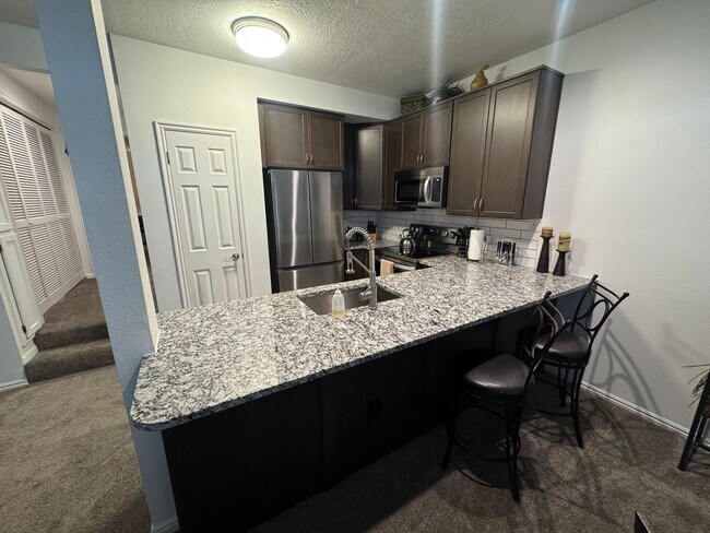 Photo - Beautiful Furnished 2 Bedroom Home on Golf Course!!