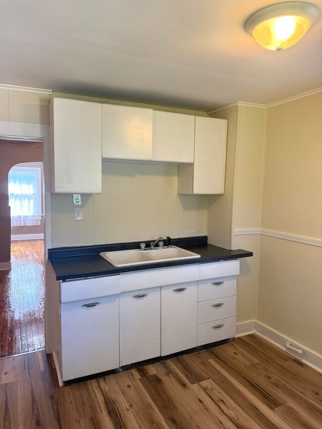 Photo - 1126 Nelson St Apartment Unit 1126