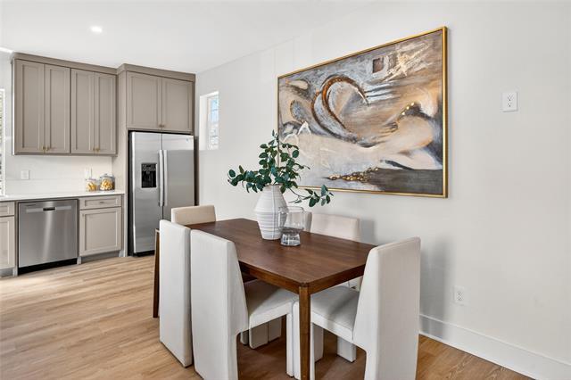 Photo - 439 W 9th St Unit 3