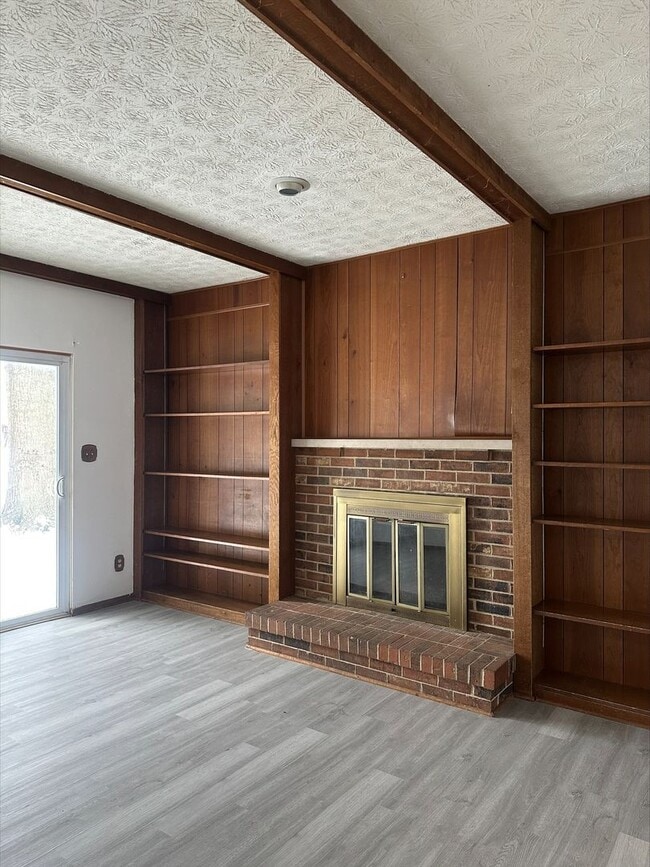 Photo - 4 Bed 2 Bath Home in Columbus!