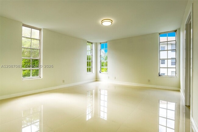 Photo - 535 Oaks Dr Unit 510
