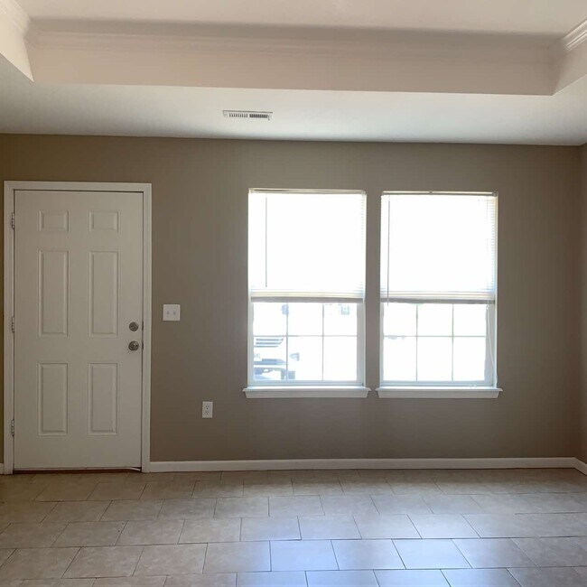 Photo - 609 W Market St