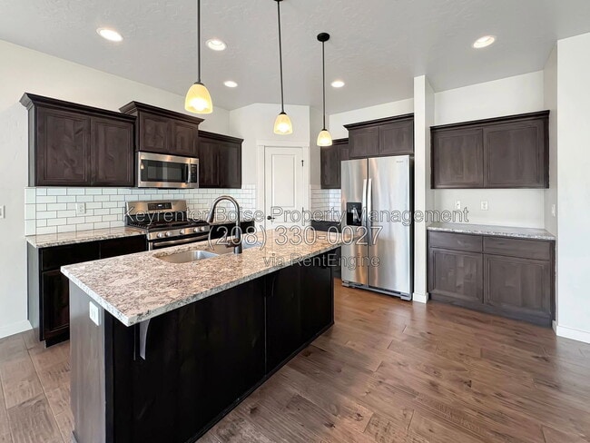 Photo - 1376 W Pebblestone Dr