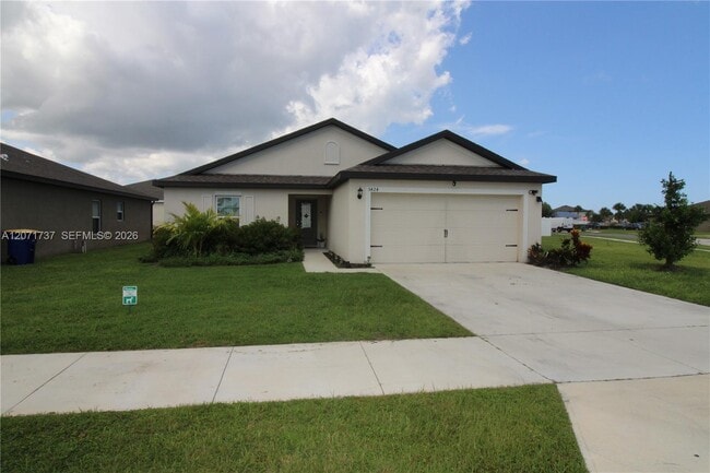 Building Photo - 5424 Fantasy Dr