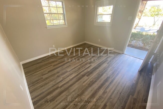 Photo - Renovated 1 Bedroom 1 Bath DUPLEX!