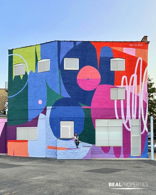 Building Photo - 2320 N Damen Ave Unit 1