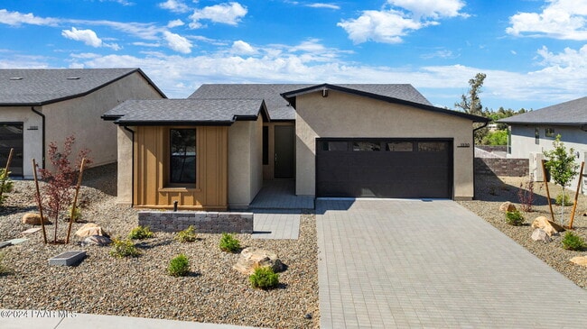 Building Photo - 1330 Rockwood Dr