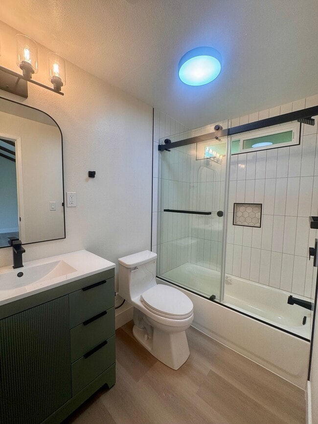 Photo - 9244 Crebs Ave
