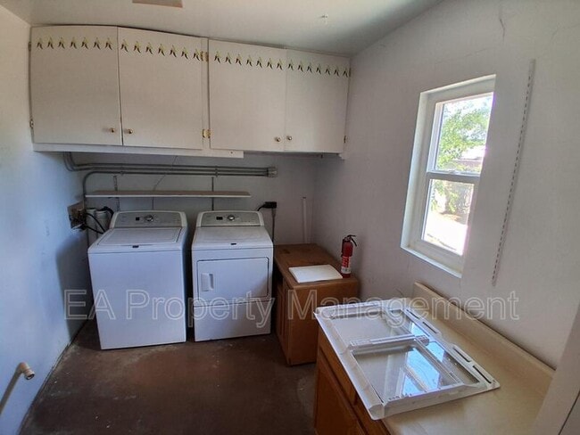 Photo - 8910 Fairbanks Rd NE