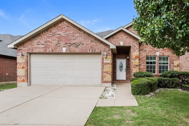 Building Photo - 2005 Burnside Dr