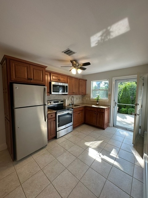 Building Photo - 17 Gary Pl Unit apt 1