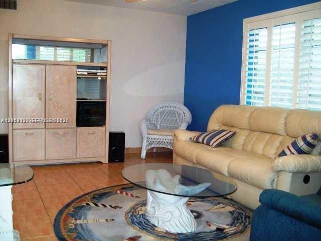 Photo - 1007 N 19th Ave Unit 19