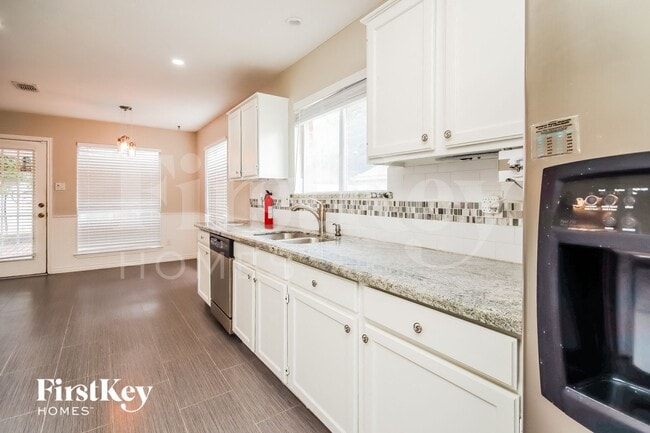 Photo - 19810 Hoppers Creek Dr