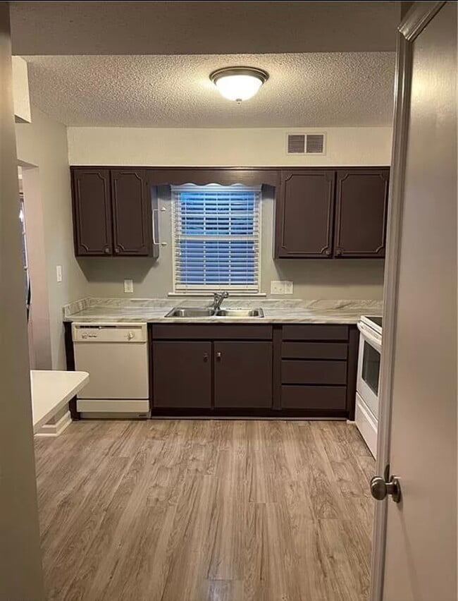 Photo - 4792 Champion Ct