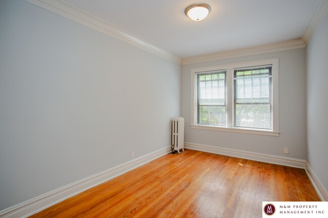1000 - 1010 North Blvd