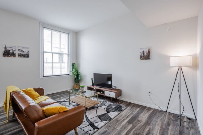 Photo - 9-JAN-JAN E 4th St Unit ID1106280P