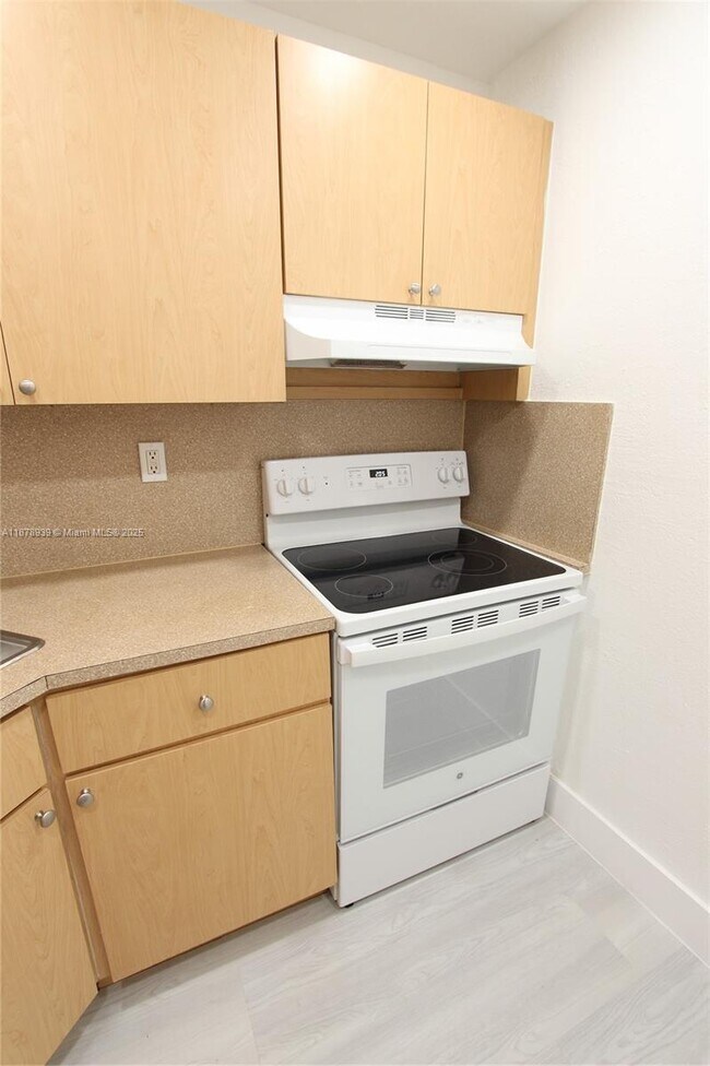 Photo - 4550 NW 9th St Unit 117E