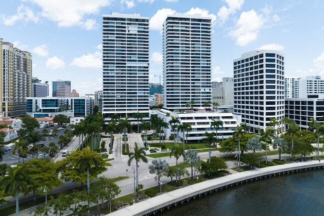 Building Photo - 525 S Flagler Dr Unit 6b Rental