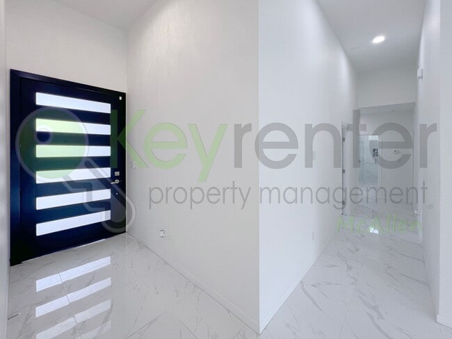 Photo - Beautiful Upgarded 3 b/2.5 bath Home in Alton.Don't Miss Out!