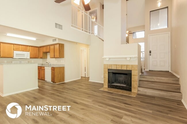 6713 W Aire Libre Ave