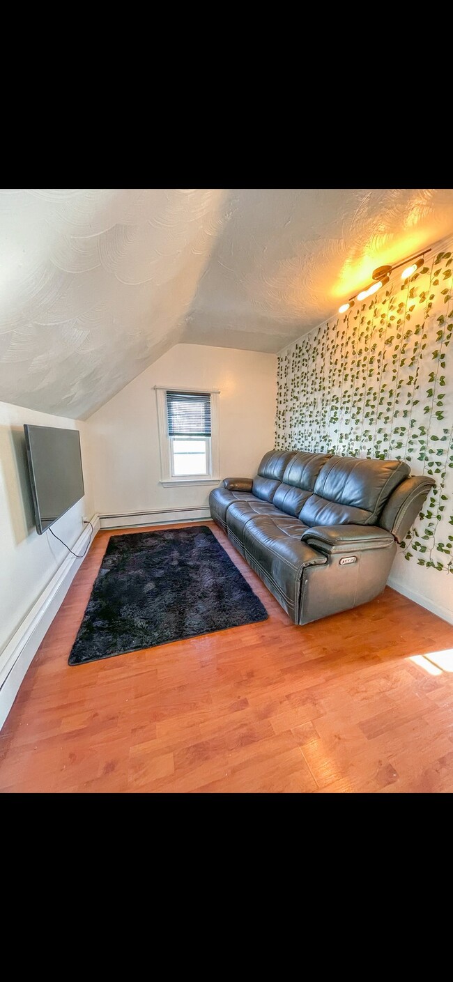 Photo - 64 Walnut St Unit 3