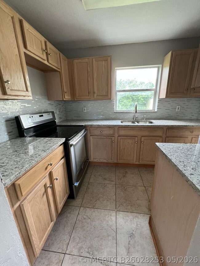 Photo - 1883 Breezy Ln